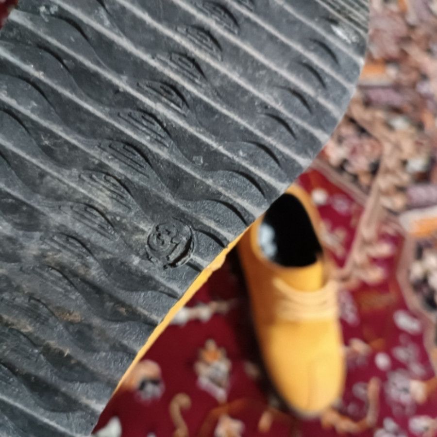 کفش  بچه گانه