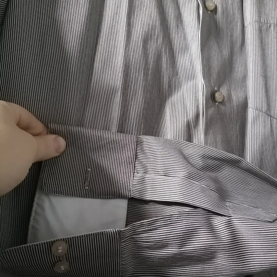 پیراهن مردانه