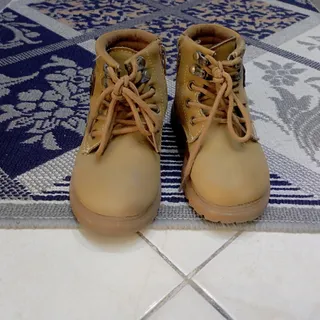 بوت بچگانه