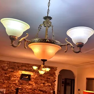 لوستر آنتیک برنزودیواری