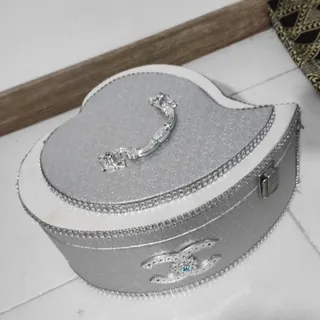 جعبه لوازم آرایش