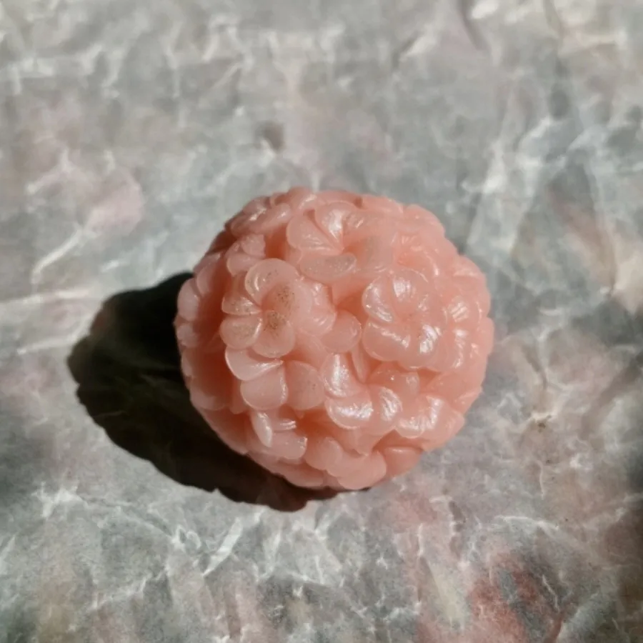 صابون توپ گلی