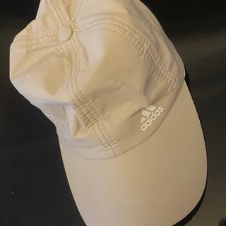 کلاه ورزشی