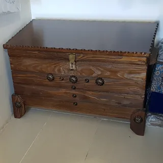 صندوق چوبی بزرگ