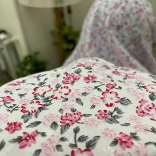 چادر رنگی گل‌گلی