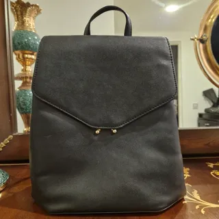 کوله پشتی منگو اسپانیا