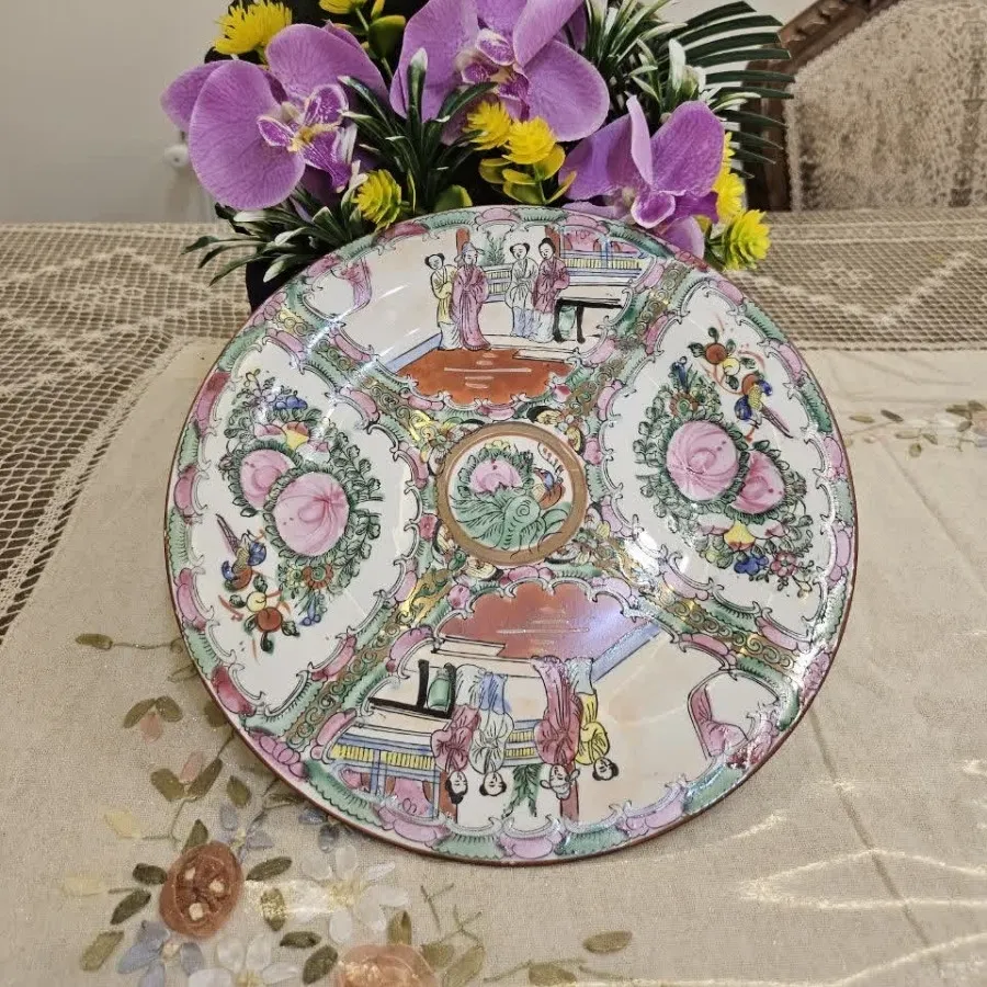 دیوارکوب قدیمی خارجی