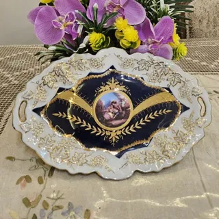 شیرینی خوری