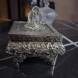 شکلات خوری