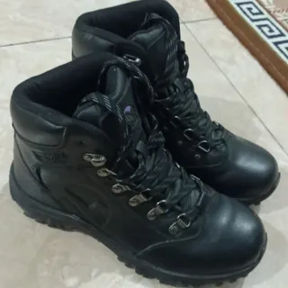 کفش کوهنوردی گلرت