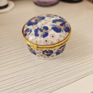 جعبه چینی (جا انگشتری)