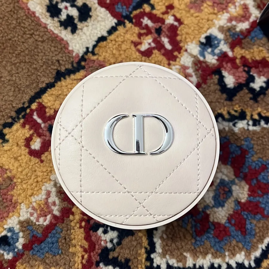 کوشن پودری دیور