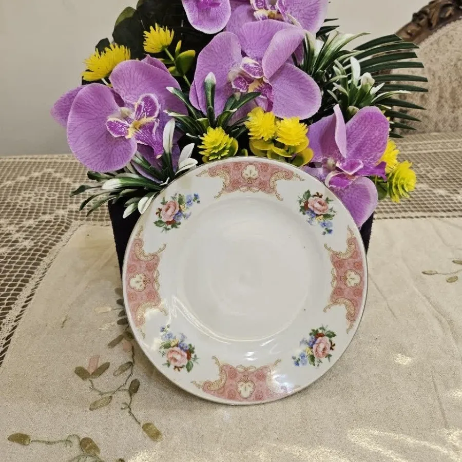 دیوارکوب قدیمی خارجی
