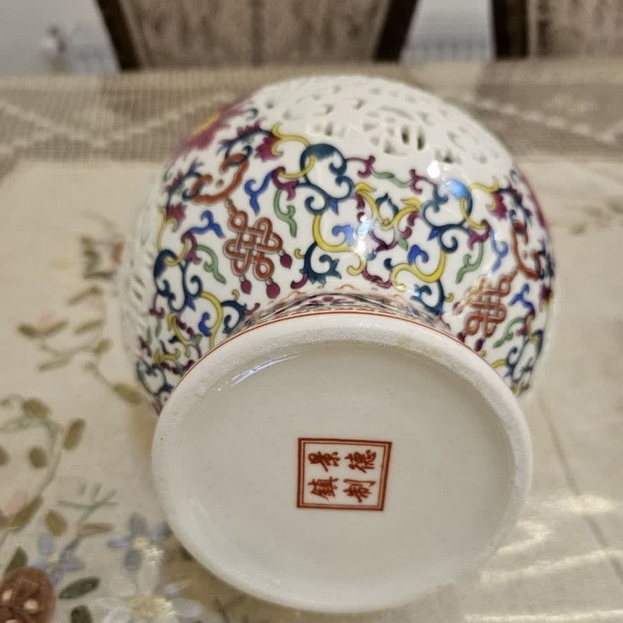 گلدان قدیمی زمان پهلوی
