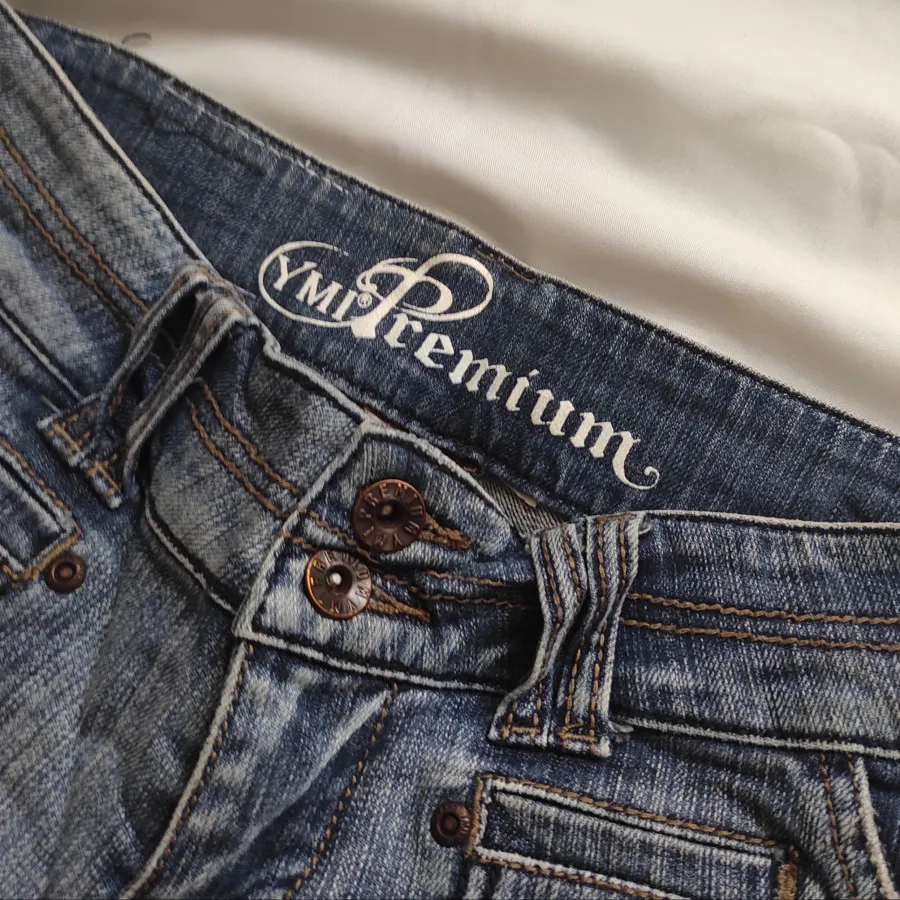 شورتک جین برند کاملا نو