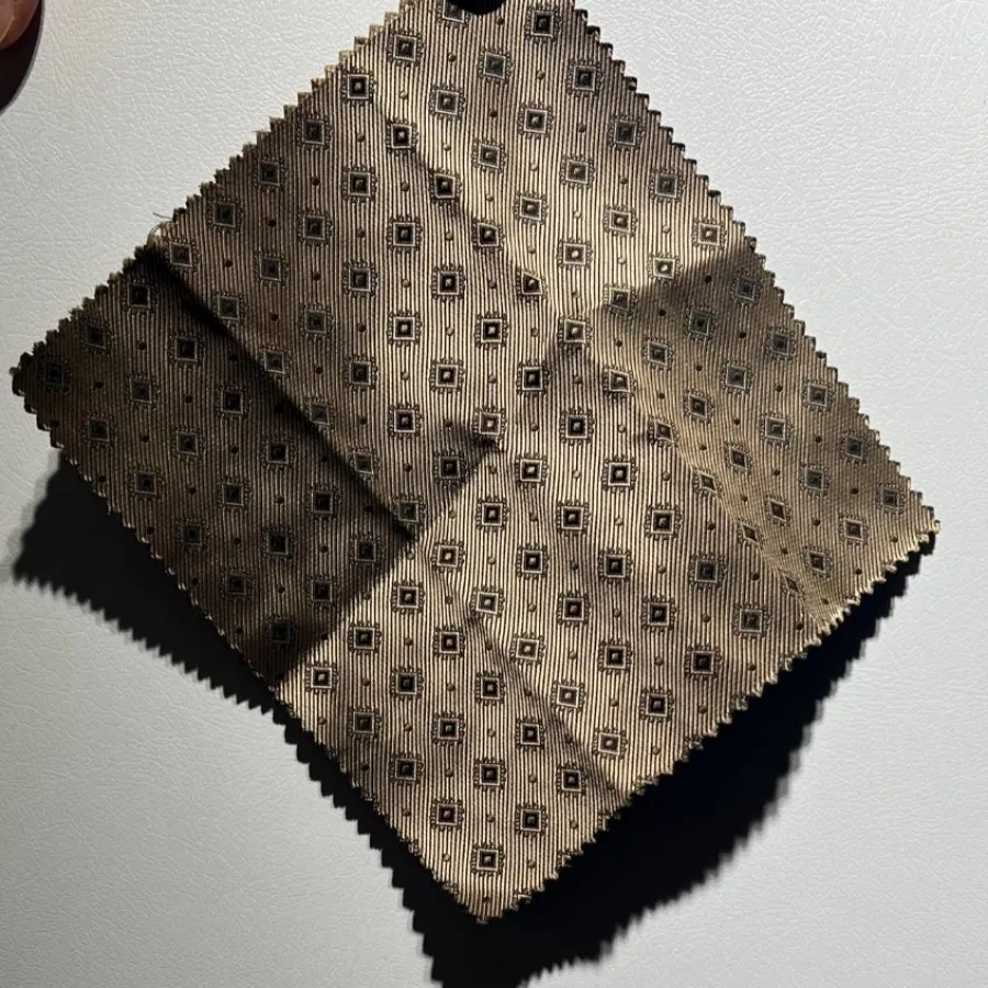 کراوات ،پوشت ،چ