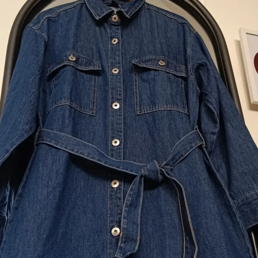 مانتو جین المانی