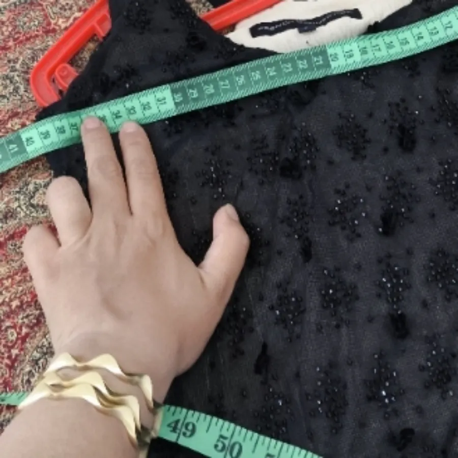 پیراهن منجوق دوزی