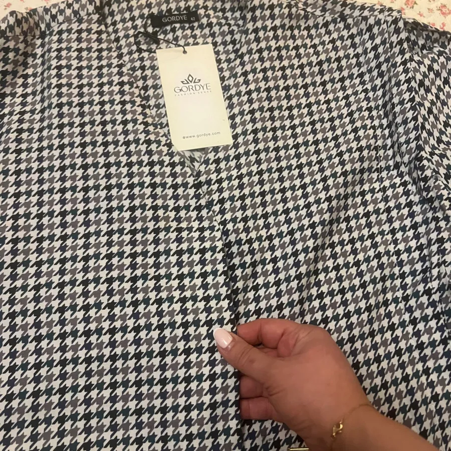 شومیز یقه هفت طرح پیچازی