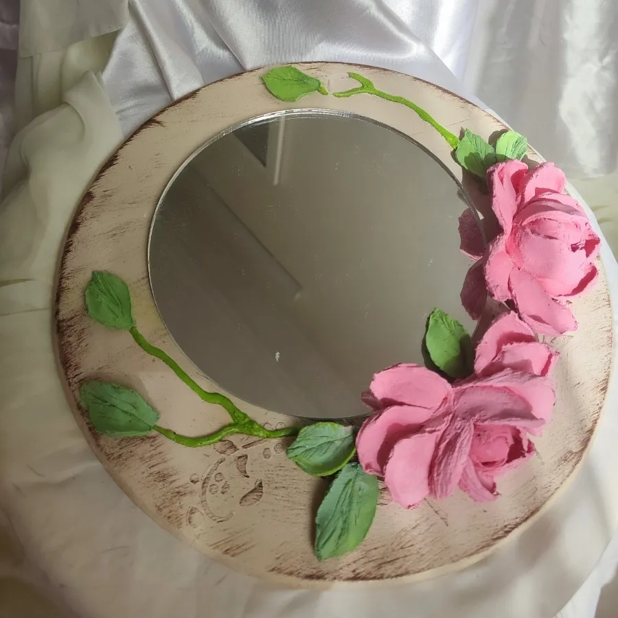 آینه دیواری