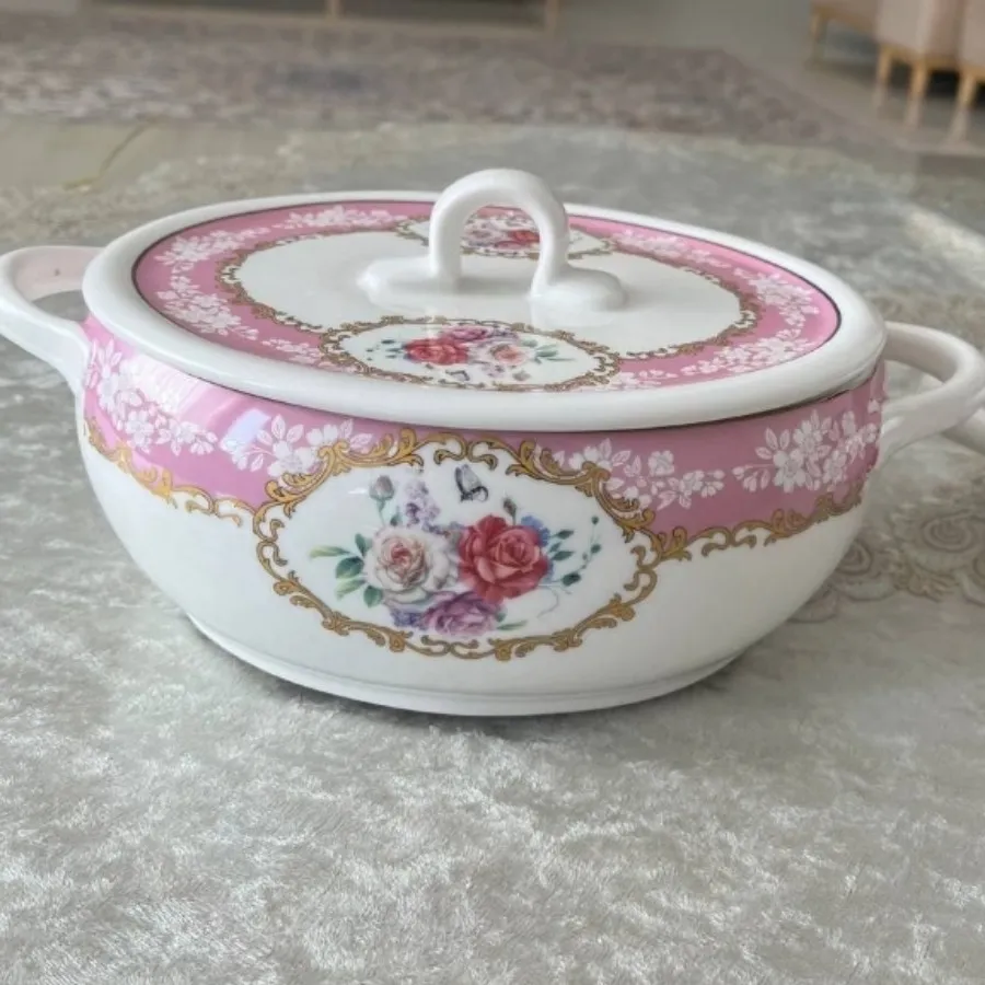سوپ  و سالادخوری بی وی کی