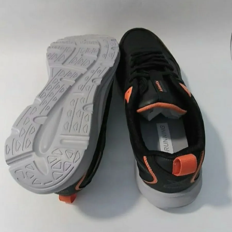 کفش اسپرت کینتیکس