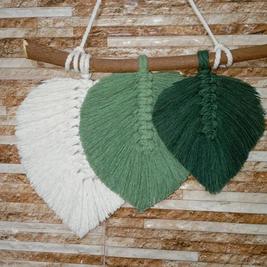 آویز برگ بهاری مکرومه