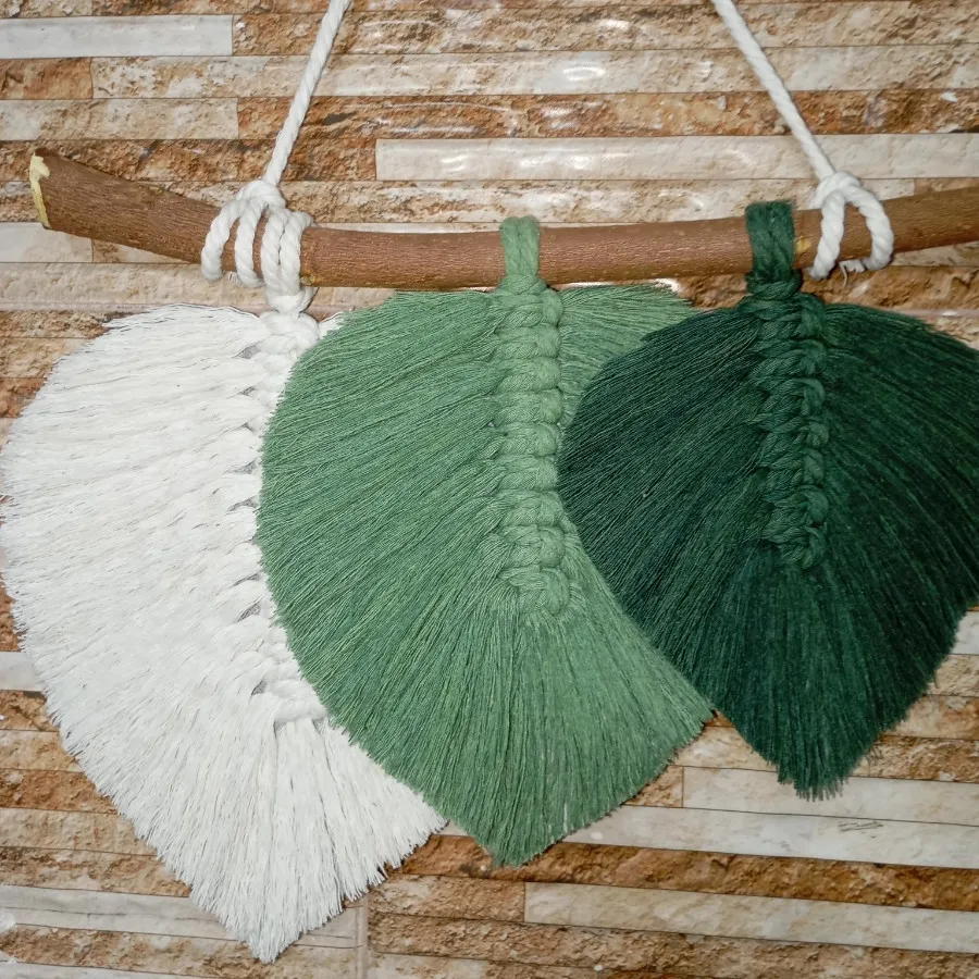 آویز برگ بهاری مکرومه