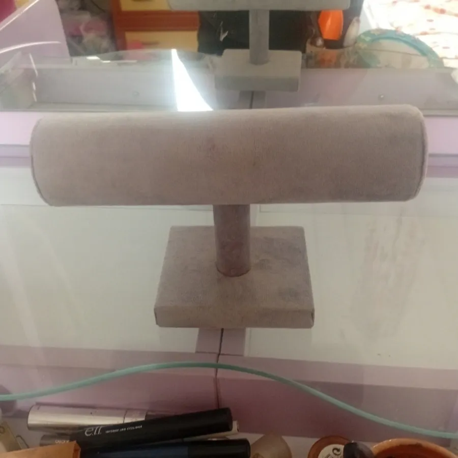 استند جای دستبند