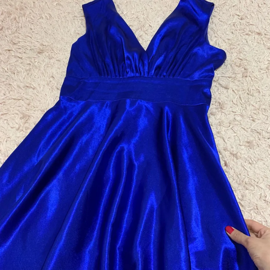 پیراهن عروسکی