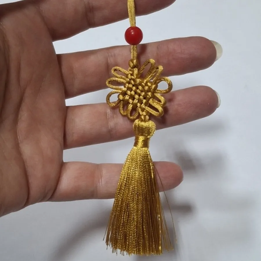 آویز فلش و گوشی مکرومه