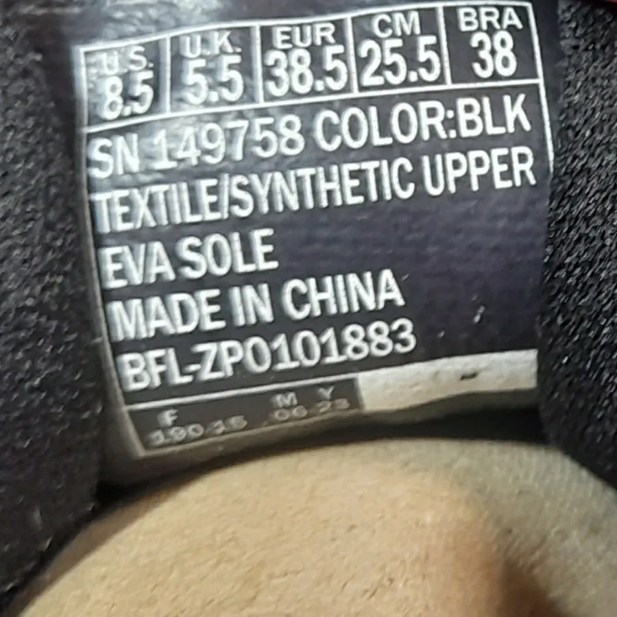 کفش پیاده روی اسکچرز مشکی