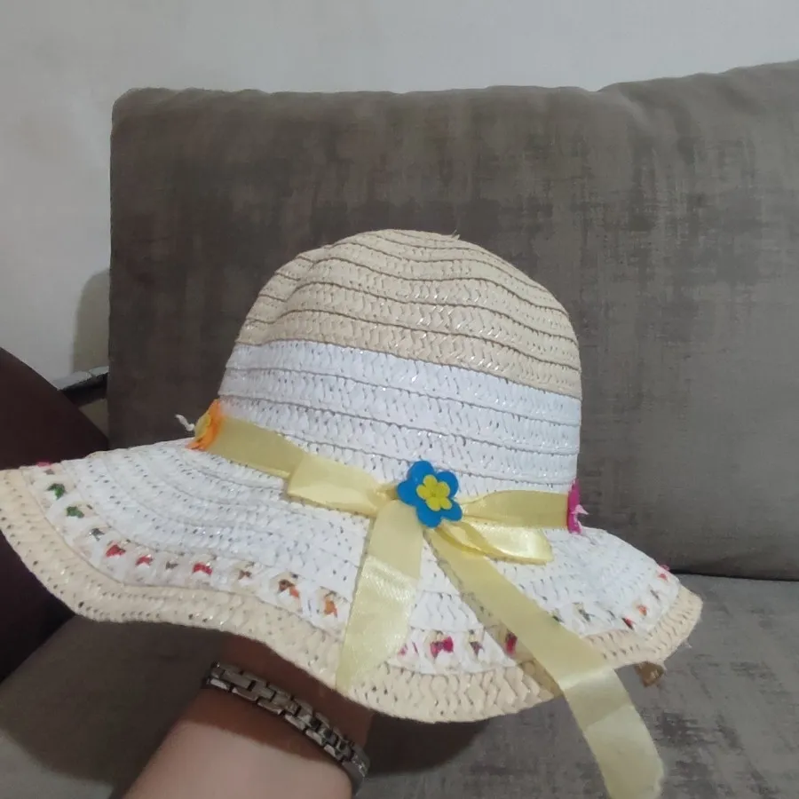 کلاه حصیری