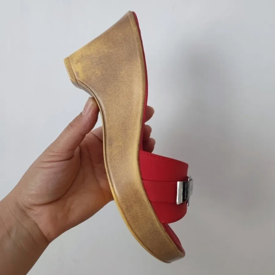 دمپایی روفرشی