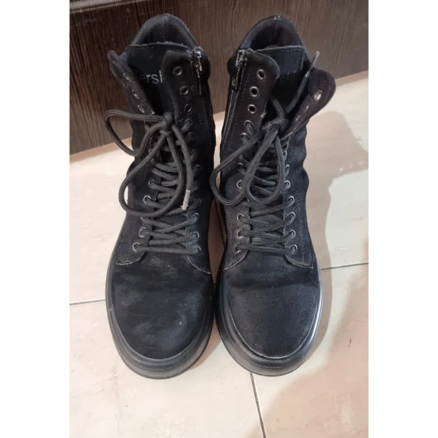 کفش برشکا ، زارا