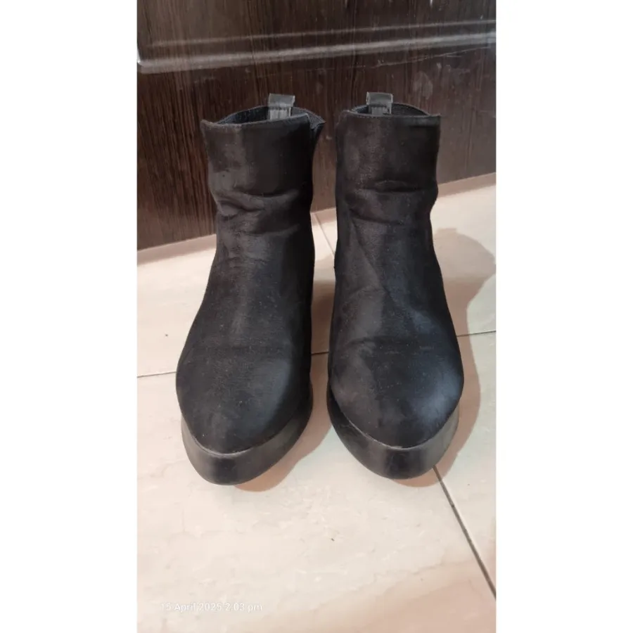 کفش برشکا ، زارا
