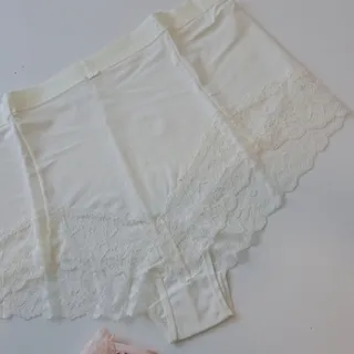 شورت زنانه