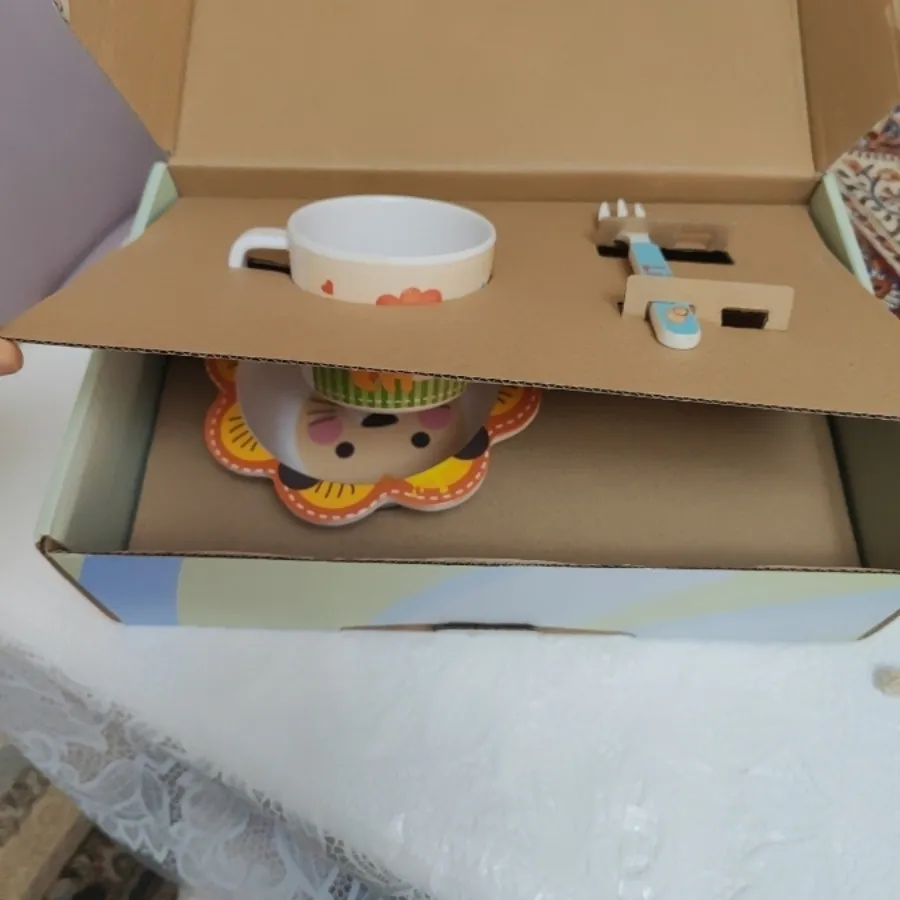 سرویس غذاخوری کودک