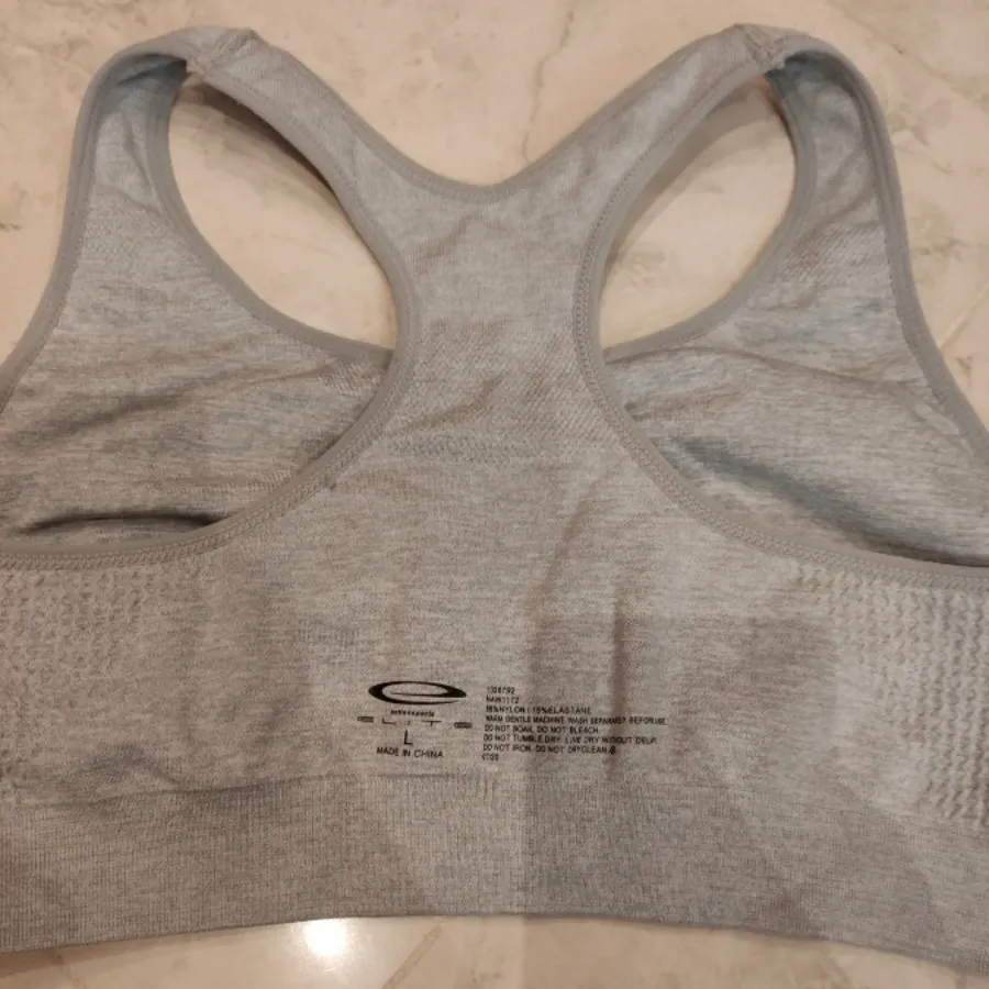 نیم تنه ورزشی