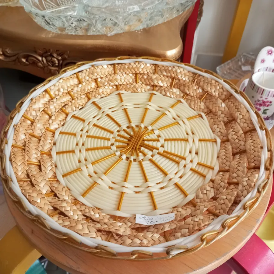 دو عدد سبد حصیری چوبی
