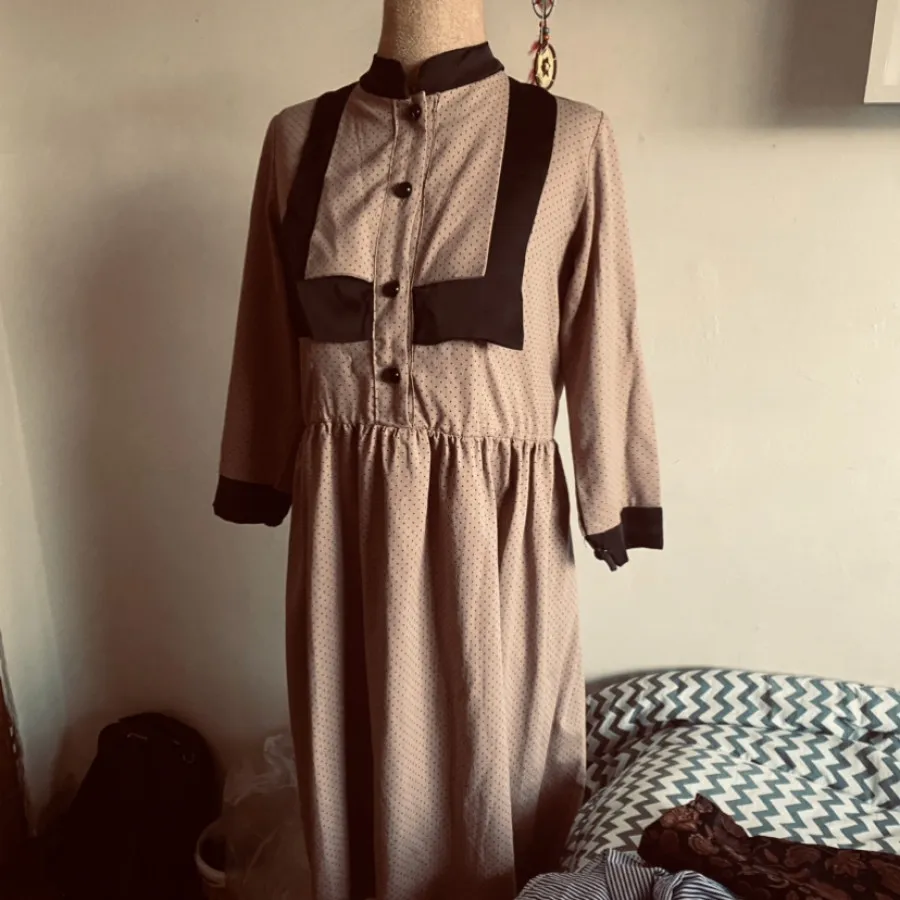 مانتو خنک نو و تمیز کرم