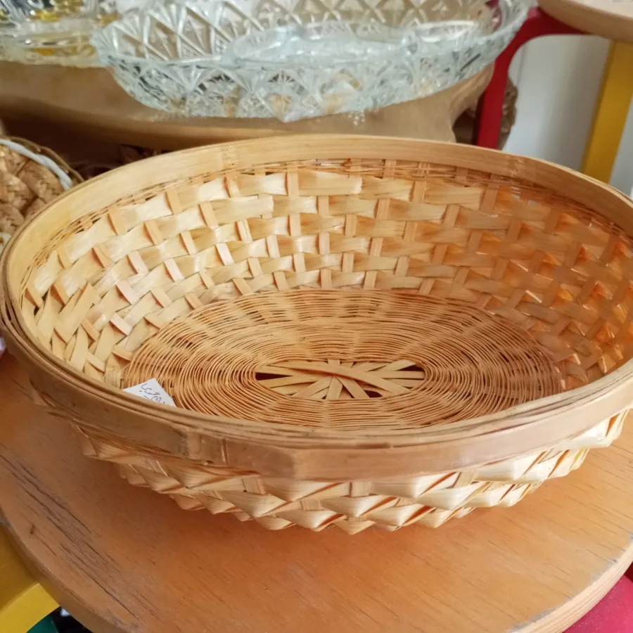 دو عدد سبد حصیری چوبی