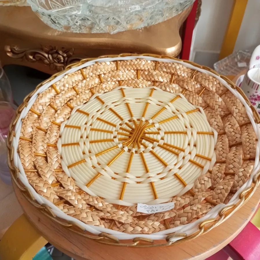 دو عدد سبد حصیری چوبی