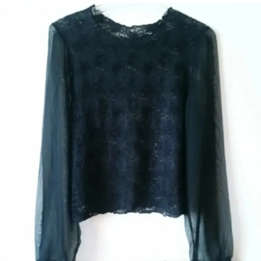 بلوز دانتل حریر زنانه