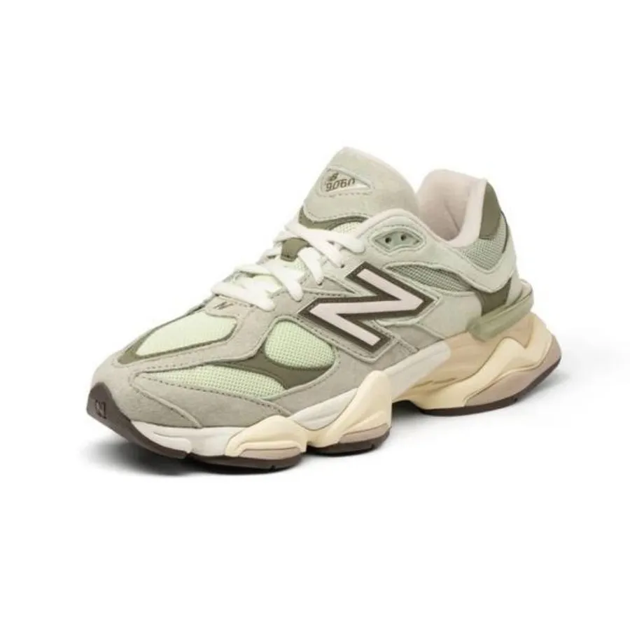 کتونی نیوبالانس ویتنام