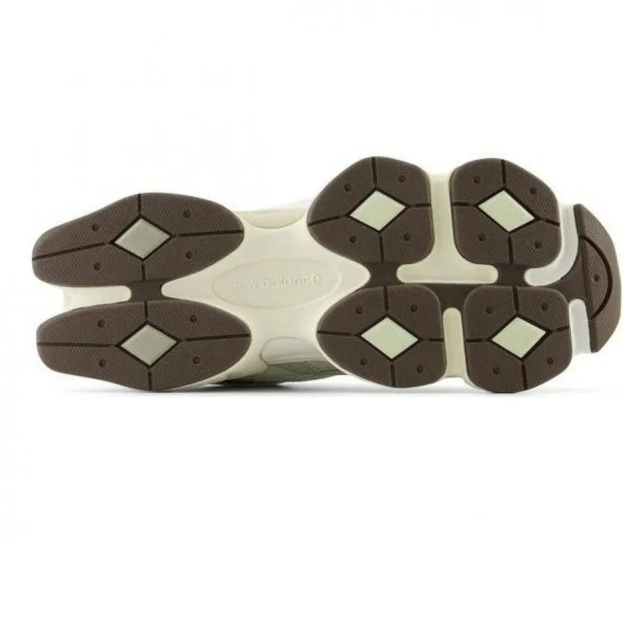 کتونی نیوبالانس ویتنام