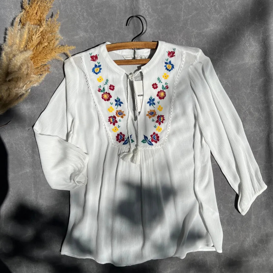 شومیز نخی گلدوزی