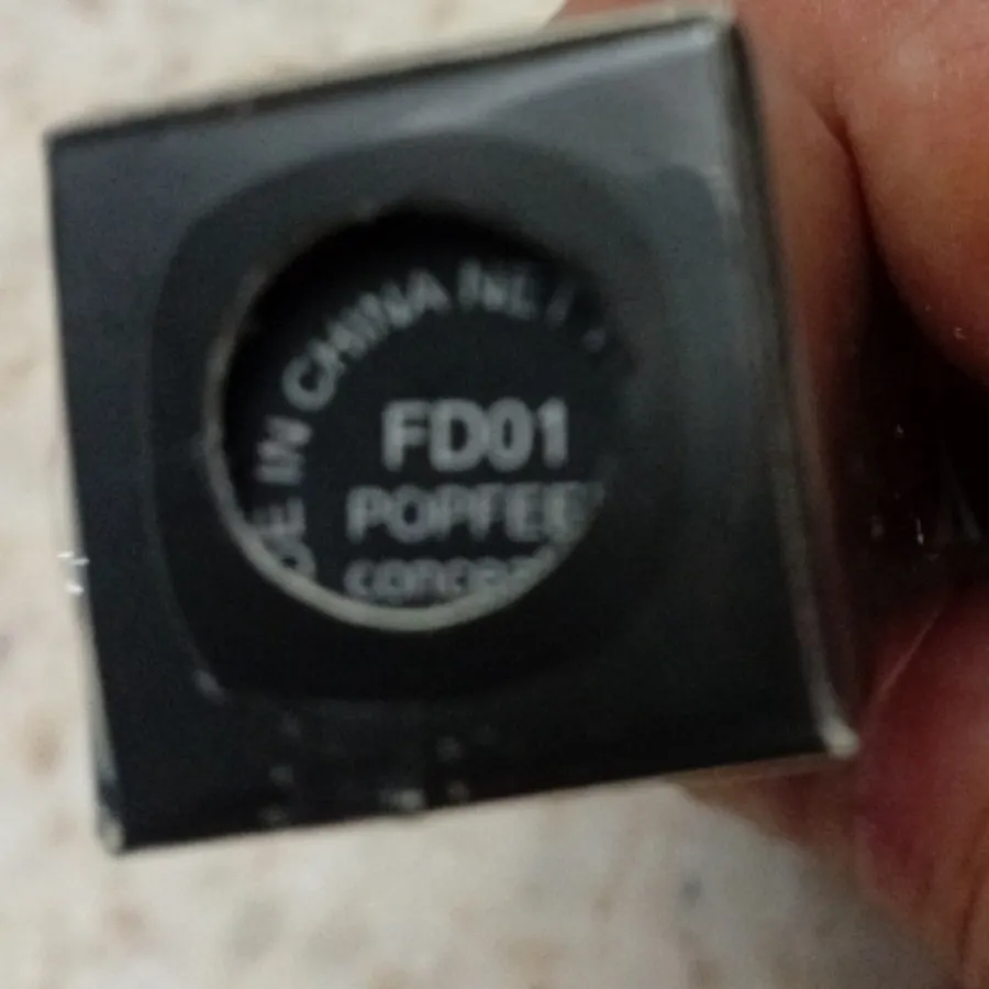 کانسیلر اسیک مارک POPFEEL