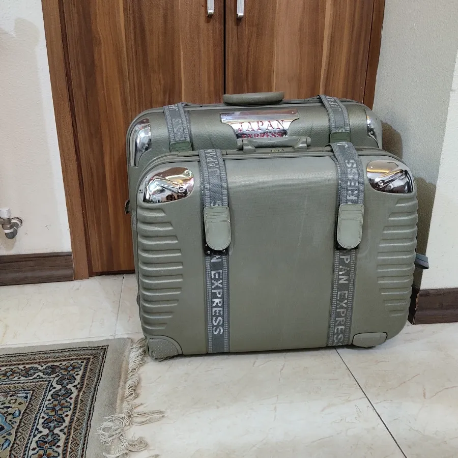 چمدان  محکم