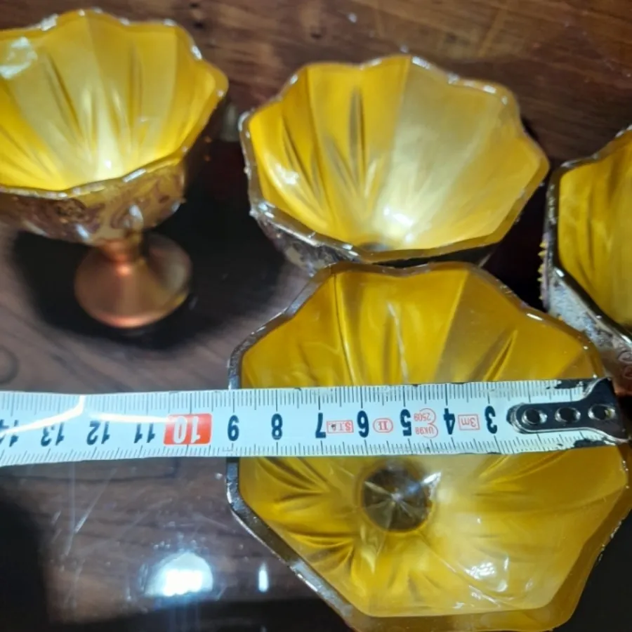 6 عدد ظروف پایه دار